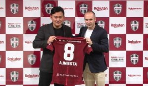 Japon - Iniesta présenté avec Vissel Kobe