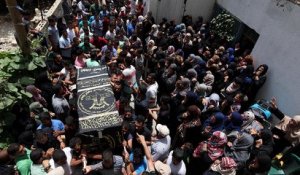 Mort de trois Gazaouis, enterrement d'un jeune soldat israélien