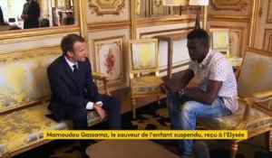 "Dieu merci, je l'ai sauvé" : Mamoudou Gassama raconte à Emmanuel Macron comment il a secouru un enfant à Paris