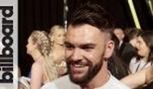 Dylan Scott Discusses What He's Learned From His Son, Teases New Music | CMT Awards 2018