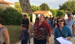 Les parents d’élèves manifestent pour le maintien du RPI Le Langon-Petosse