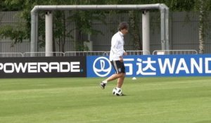 Allemagne - Löw fait admirer sa technique à l'entrainement