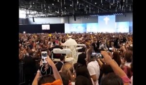 L'arrivée du pape François à Palexpo