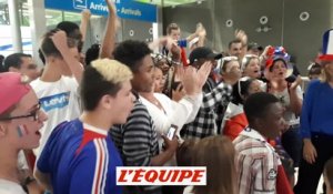 Des supporters présents à Roissy - Foot - CM 2018