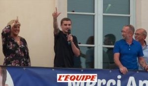 Griezmann a salué ses fans à Mâcon - Foot - CM 2018