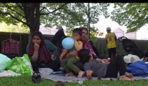 Migrants: en galère d'hébergement, des familles errent à Paris
