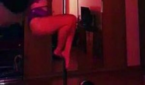 Petit fail en POLE DANCE...