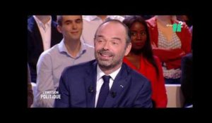 Édouard Philippe conseille aux Barcelonais de voter pour Manuel Valls