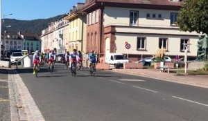 Arrivée des cyclistes de la Frégate La Fayette dans le cadre du FIG
