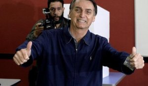 Election présidentielle au Brésil : Bolsonaro largement en tête au 1er tour