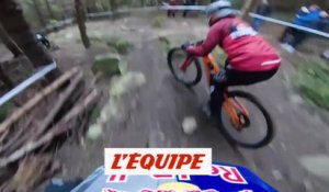 Adrénaline - VTT : Loic Bruni face à 550 riders, caméra embarquée au coeur du Red Bull Foxhunt 2018