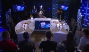 VIDÉO - Indochine interprète en live "Station 13" sur Europe 1