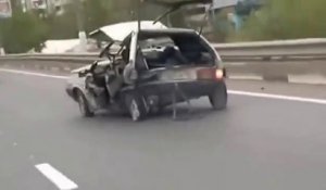 Et dire que cette voiture roule encore...