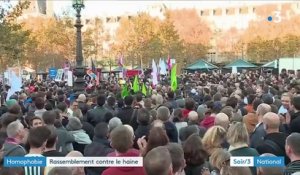 Paris : grande manifestation contre l'homophobie