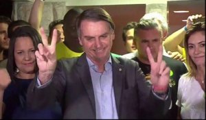 "Je ne te violerais même pas", "Incapable d'aimer un enfant homosexuel"... les pires dérapages de Jair Bolsonaro