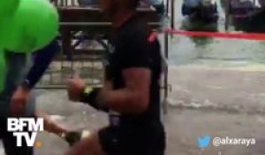 Ultime épreuve pour ces marathoniens à Venise : achever la course dans 40 cm d’eau