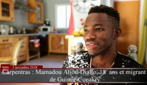Mamadou Aliou-Diallo, migrant de 18  ans, retrace son parcours dans un livre