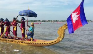 Record du monde du plus long bateau-dragon pour le Cambodge