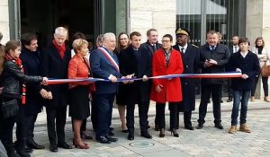 Besançon Emmanuel Macron coupe le ruban inaugural du nouveau Musée des Beaux Arts et d'Archéologie