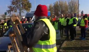 Gilets jaunes : "c'est toi le bouffon !" à Essey-lès-Nancy