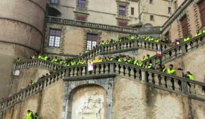 VIZILLE | Les Gilets jaunes chantent "La Marseillaise" au château de Vizille