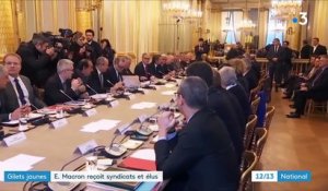 "Gilets jaunes" : Emmanuel Macron reçoit les syndicats et les élus
