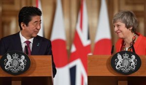 Brexit : selon Shinzo Abe,"le monde entier" veut éviter le non accord