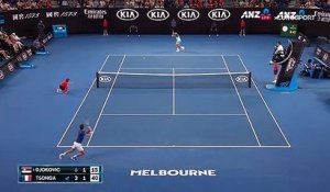 Alerte filet contourné : Tsonga s'est arraché pour s'offrir un point magnifique