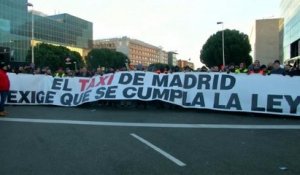 En Espagne, les chauffeurs de taxi manifestent contre les VTC