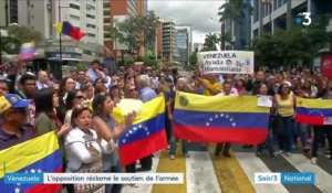 Venezuela : l'opposition demande l'appui des militaires