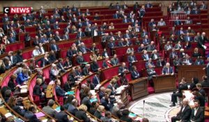 Loi anticasseurs : les réactions après l'abstention de 50 députés LREM