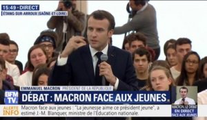 Emmanuel Macron face aux jeunes: "C'est votre monde que l'on prépare donc j'ai besoin de vous entendre"