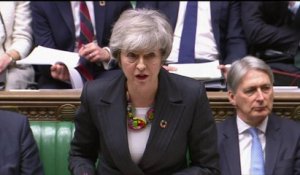 Brexit : Theresa May demande "plus de temps"