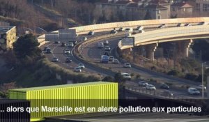 "Marseille suffoque": des graffitis pour dénoncer la pollution