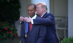 Distinction - Tiger Woods reçoit la Médaille de la Liberté