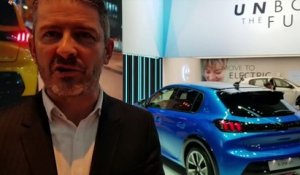 Gilles Vidal, directeur du style de Peugeot évoque le match entre la nouvelle 208 et la nouvelle Clio