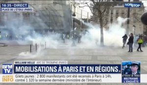 Gilets jaunes: premiers tirs de gaz lacrymogènes en haut des Champs-Élysées