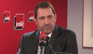 Christophe Castaner, ministre de l'Intérieur n'a pas envisagé de démissionner: "Je ne crois pas qu'être chef, ce soit de battre ma coulpe"