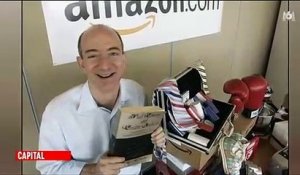 Capital diffuse des images d'achives d'il y a 20ans où ils rencontraient le patron d'Amazon qui revenait sur... sa première commande ! Regardez