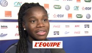 Mbock «Tout le groupe est très impliqué» - Foot - Bleues