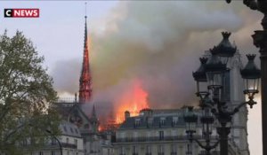 Les images impressionnantes de l’incendie en cours à Notre-Dame de Paris