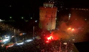 Grèce - Des milliers de fans fêtent le titre du PAOK Salonique