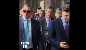 Nigel Farage aspergé d'un milkshake avant un meeting à Newcastle