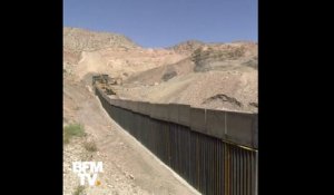 Des soutiens de Trump construisent un mur privé à la frontière mexicaine