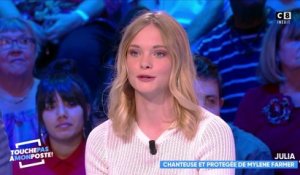 TPMP : Julia, la chanteuse et protégée de Mylène Farmer, livre les coulisses de sa rencontre avec la star