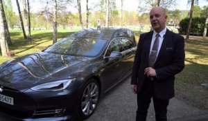 Du prince au croque-mort, les automobilistes norvégiens carburent à l'électrique