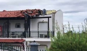 Grèce: six touristes tués dans une tornade, des dizaines de blessés