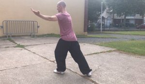 Tai Chi au jardin de Mosaïc, à Lisieux