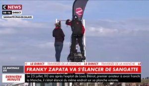 Franky Zapata s'est élancé pour sa deuxième tentative de la traversée de la Manche en Flyboard