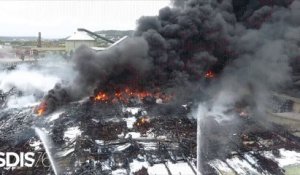 Rouen: les images de l’incendie de l’usine Lubrizol filmées au drone par les pompiers